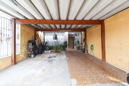 Casa à venda com 166m², 4 quartos e 3 vagas