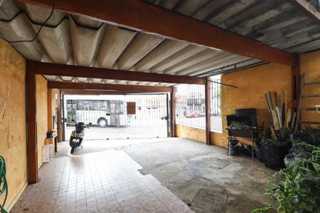 Casa à venda com 166m², 4 quartos e 3 vagas