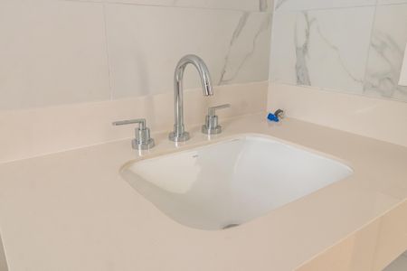 Apartamento à venda com 244m², 4 quartos e 4 vagasBanheiro da Suíte 4