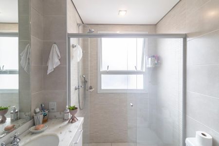 Apartamento para alugar com 187m², 3 quartos e 3 vagasBanheiro da Suíte 1