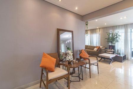 Apartamento para alugar com 187m², 3 quartos e 3 vagasEntrada