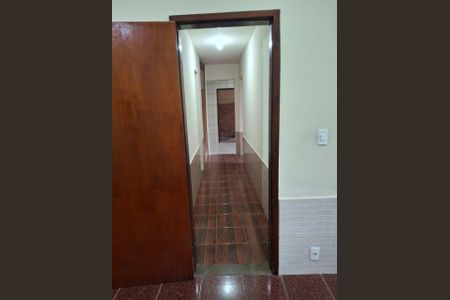 Corredor de casa para alugar com 1 quarto, 76m² em Moquetá, Nova Iguaçu