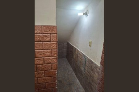 Corredor de casa para alugar com 1 quarto, 76m² em Moquetá, Nova Iguaçu