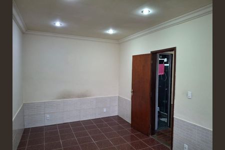 Quarto de casa para alugar com 1 quarto, 76m² em Moquetá, Nova Iguaçu