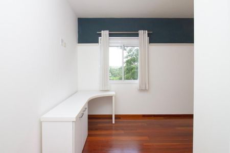 Casa de condomínio à venda com 470m², 6 quartos e 6 vagasQuarto