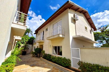 Casa de condomínio à venda com 470m², 6 quartos e 6 vagasÁrea externa