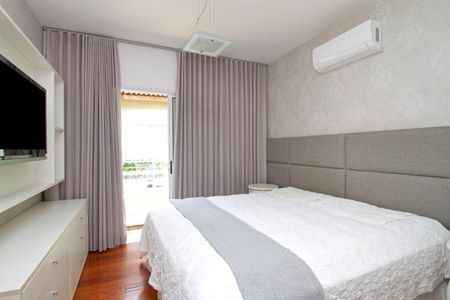 Casa de condomínio à venda com 470m², 6 quartos e 6 vagasQuarto 1