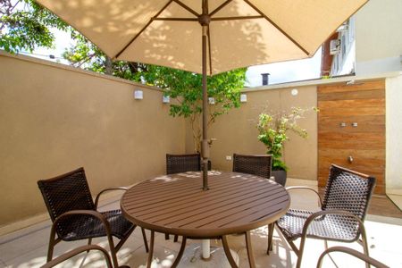 Casa de condomínio à venda com 470m², 6 quartos e 6 vagasÁrea externa
