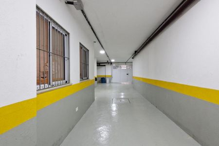 Casa de condomínio à venda com 470m², 6 quartos e 6 vagasCorredor