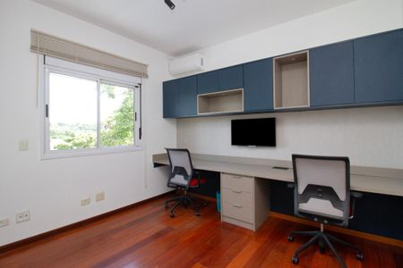 Casa de condomínio à venda com 470m², 6 quartos e 6 vagasQuarto