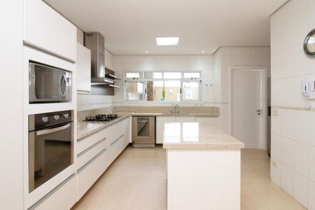Casa de condomínio à venda com 470m², 6 quartos e 6 vagasCozinha