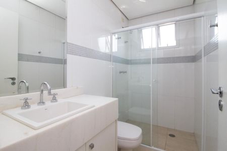 Casa de condomínio à venda com 470m², 6 quartos e 6 vagasBanheiro 1