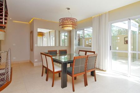 Casa de condomínio à venda com 470m², 6 quartos e 6 vagasSala de Jantar