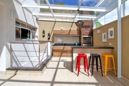 Casa de condomínio à venda com 470m², 6 quartos e 6 vagasCozinha