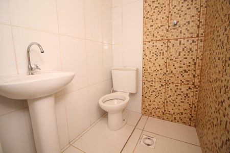 Casa à venda com 2 quartos, 71m² em Santa Rosa, Belo Horizonte