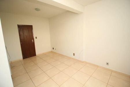 Casa à venda com 71m², 2 quartos e 2 vagas