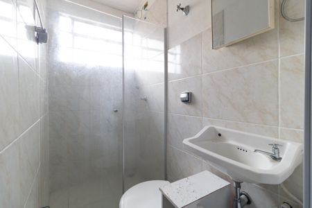 Casa à venda com 180m², 4 quartos e 2 vagas Casa à venda com 180m², 4 quartos e 2 vagasBanheiro da Suíte da Casa 4