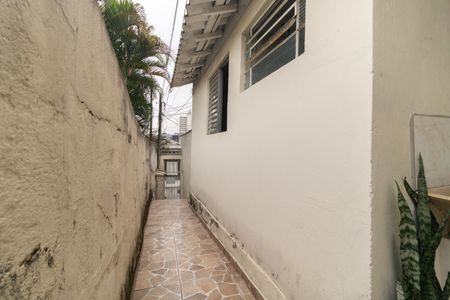 Casa à venda com 180m², 4 quartos e 2 vagas Casa à venda com 180m², 4 quartos e 2 vagasEntrada