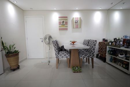 Apartamento à venda com 85m², 2 quartos e 1 vagaSala