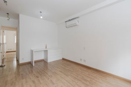 Apartamento à venda com 164m², 3 quartos e 3 vagasSuíte 1
