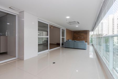 Apartamento à venda com 164m², 3 quartos e 3 vagasVaranda da Sala