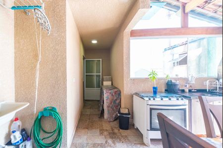 Apartamento à venda com 105m², 2 quartos e 1 vagaÁrea de Serviço