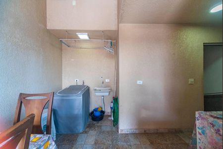 Apartamento à venda com 105m², 2 quartos e 1 vaga Apartamento à venda com 105m², 2 quartos e 1 vagaÁrea de Serviço