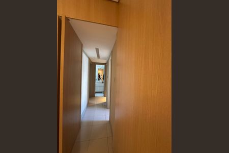 Apartamento para alugar com 100m², 3 quartos e 2 vagasCorredor