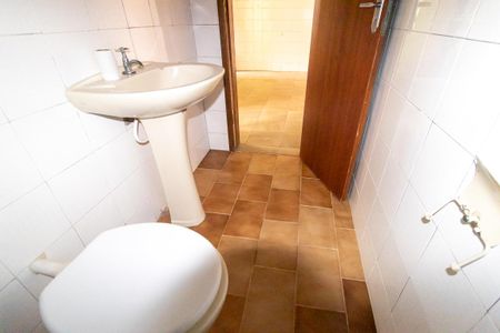 Casa para alugar com 100m², 3 quartos e 3 vagas Casa para alugar com 100m², 3 quartos e 3 vagasBanheiro Social