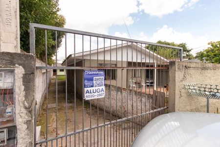 Casa para alugar com 100m², 3 quartos e 3 vagas Casa para alugar com 100m², 3 quartos e 3 vagasFachada