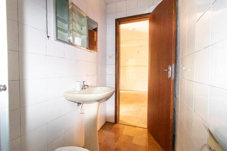 Casa para alugar com 100m², 3 quartos e 3 vagas Casa para alugar com 100m², 3 quartos e 3 vagasBanheiro Social