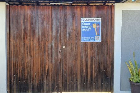 Casa de condomínio para alugar com 200m², 3 quartos e 3 vagas Casa de condomínio para alugar com 200m², 3 quartos e 3 vagasPlaca