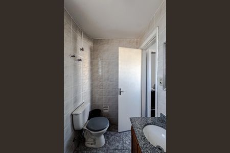 Banheiro de apartamento para alugar com 1 quarto, 37m² em Vila Prudente, São Paulo