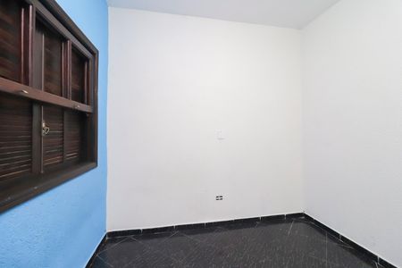 Quarto 1 de casa para alugar com 2 quartos, 50m² em Conjunto Residencial José Bonifácio, São Paulo