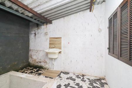 Casa para alugar com 50m², 2 quartos e sem vagaÁrea de Serviço