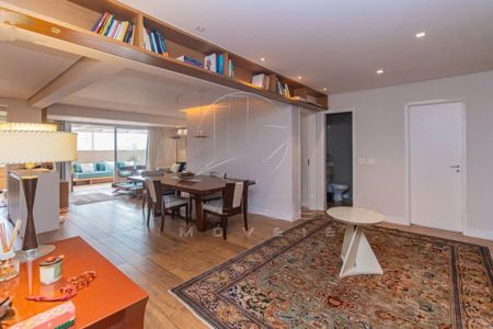Apartamento à venda com 150m², 2 quartos e 2 vagas