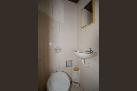 Casa para alugar com 90m², 3 quartos e 1 vaga Casa para alugar com 90m², 3 quartos e 1 vagaBanheiro da Suíte 1