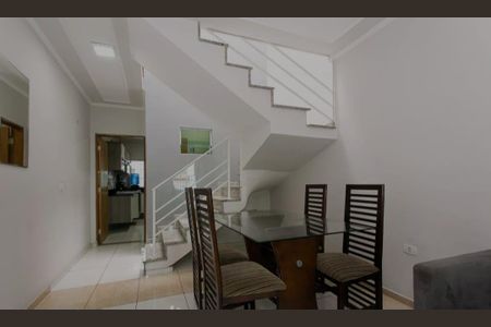 Casa à venda com 3 quartos, 105m² em Vila Carrão, São Paulo