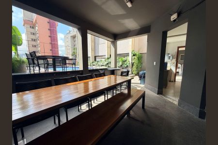 Apartamento à venda com 130m², 4 quartos e 2 vagas Apartamento à venda com 130m², 4 quartos e 2 vagasÁrea gourmet