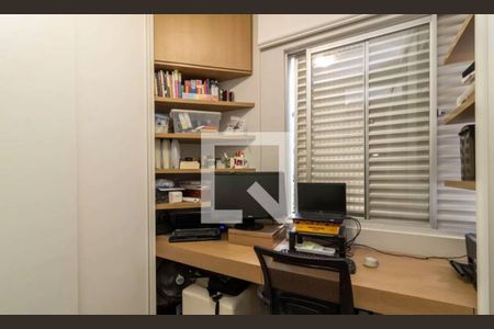 Apartamento à venda com 130m², 4 quartos e 2 vagas Apartamento à venda com 130m², 4 quartos e 2 vagasquarto 3