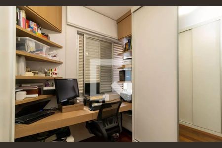 Apartamento à venda com 130m², 4 quartos e 2 vagas Apartamento à venda com 130m², 4 quartos e 2 vagasquarto 3