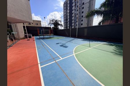 Apartamento à venda com 130m², 4 quartos e 2 vagas Apartamento à venda com 130m², 4 quartos e 2 vagasÁrea comum - Piscina