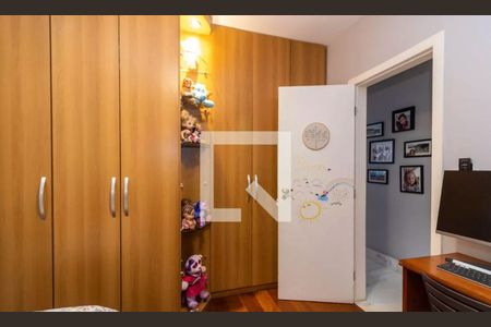 Apartamento à venda com 130m², 4 quartos e 2 vagas Apartamento à venda com 130m², 4 quartos e 2 vagasquarto 3