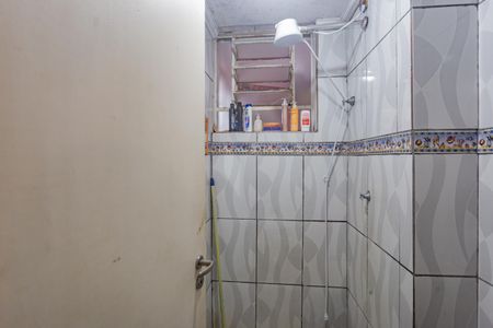 Banheiro de apartamento à venda com 2 quartos, 47m² em Bairro dos Casa, São Bernardo do Campo
