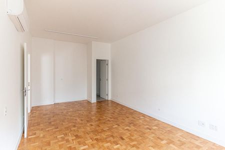 Apartamento à venda com 129m², 3 quartos e 1 vaga Apartamento à venda com 129m², 3 quartos e 1 vagaSuíte