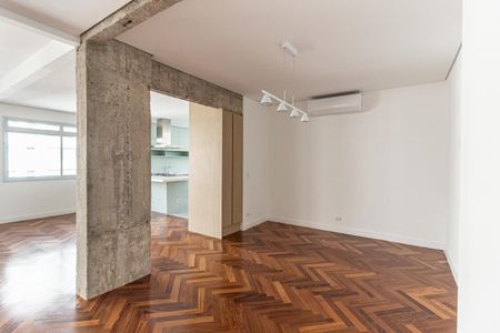 Apartamento à venda com 129m², 3 quartos e 1 vaga Apartamento à venda com 129m², 3 quartos e 1 vagaSala