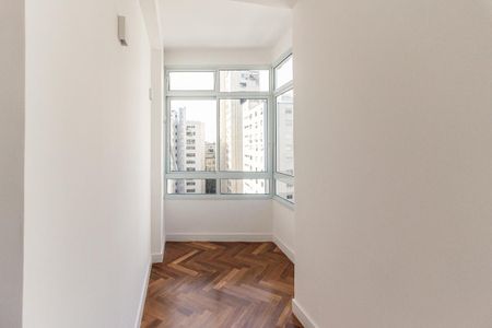 Apartamento à venda com 129m², 3 quartos e 1 vaga Apartamento à venda com 129m², 3 quartos e 1 vagaSala