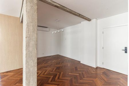 Apartamento à venda com 129m², 3 quartos e 1 vaga Apartamento à venda com 129m², 3 quartos e 1 vagaSala