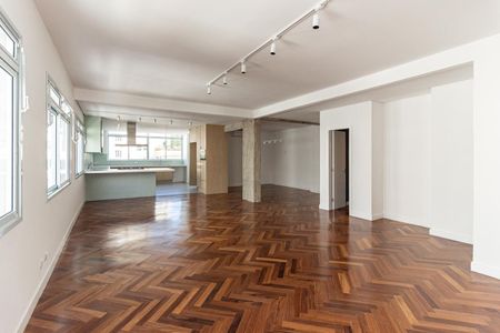 Apartamento à venda com 129m², 3 quartos e 1 vaga Apartamento à venda com 129m², 3 quartos e 1 vagaSala