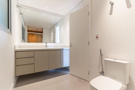 Apartamento à venda com 129m², 3 quartos e 1 vaga Apartamento à venda com 129m², 3 quartos e 1 vagaBanheiro Social